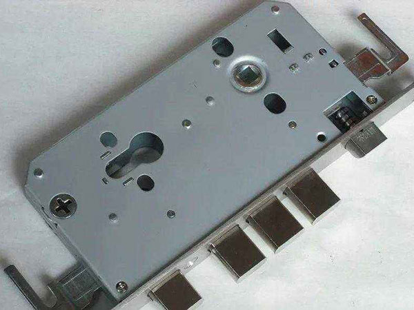 巴南24小时上门开锁公司