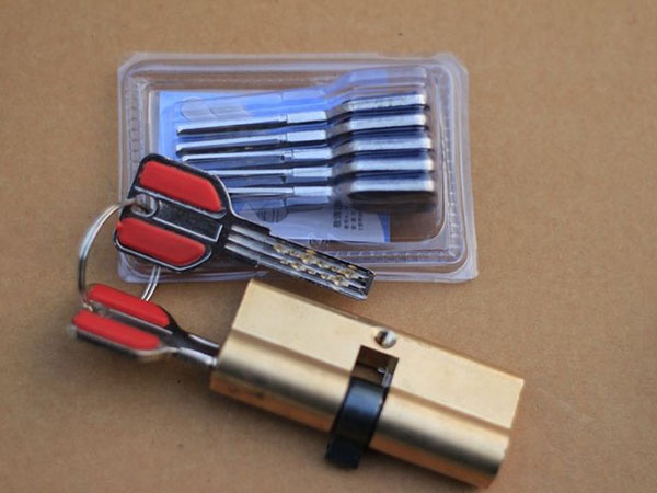 巴南24小时上门开锁公司